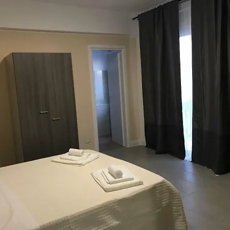 Borgo Palombaio 3* קטאניה